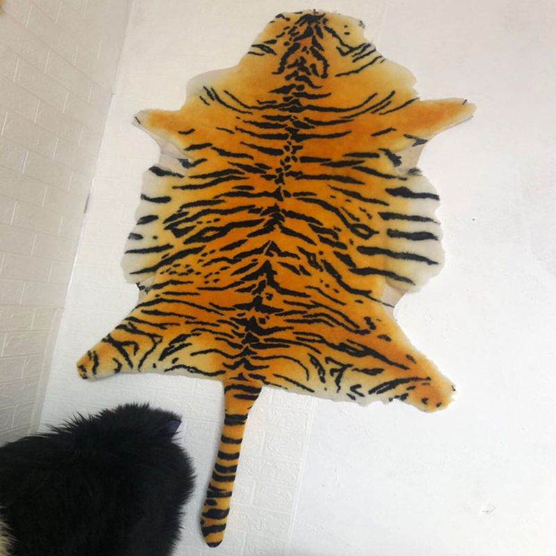 Novelty Shape Trendy Modern Rug Animal Printed Shag Rug Lamb Wool Easy Care Carpet for Home Decor