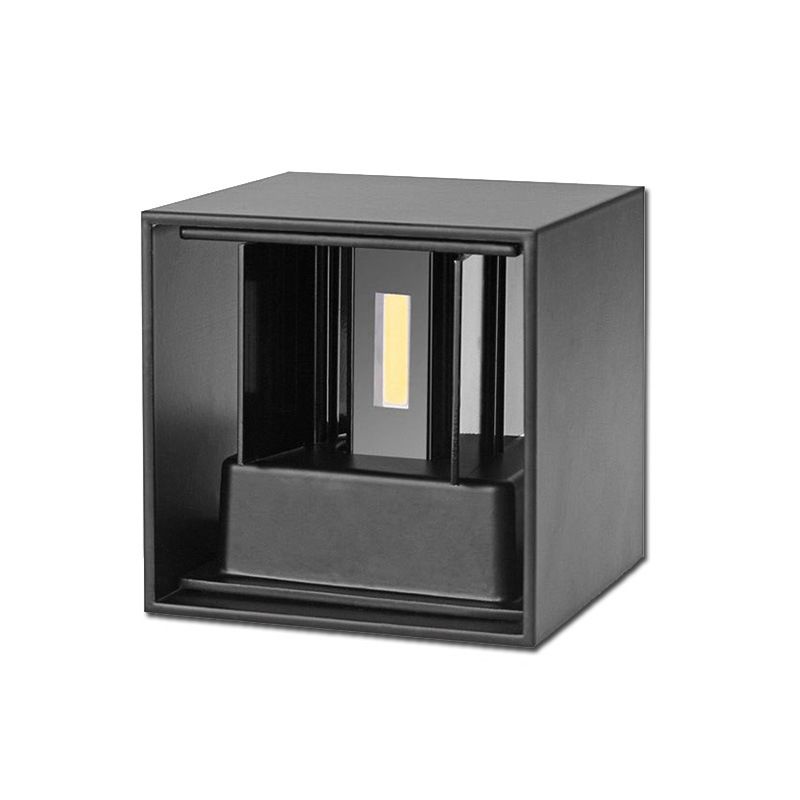 Square Shape Wall Lamp Modern Style Metal 2 Lights Sconce Lamp in Black/White