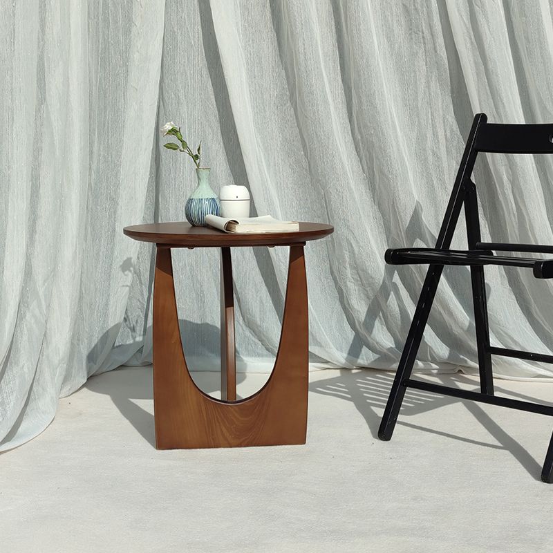 Scandinavian Round Wooden Top Side Table 19.6-inch Abstract End Table