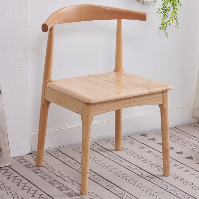 Chaise de salle à manger contemporaine chaise latérale ouverte avec des pattes en bois pour un usage domestique