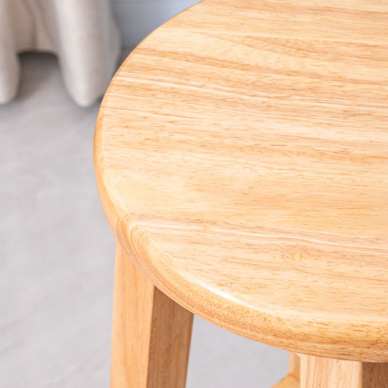 Taburete contemporáneo de barra de goma taburete de bar de interior con asiento de madera y reposapiés