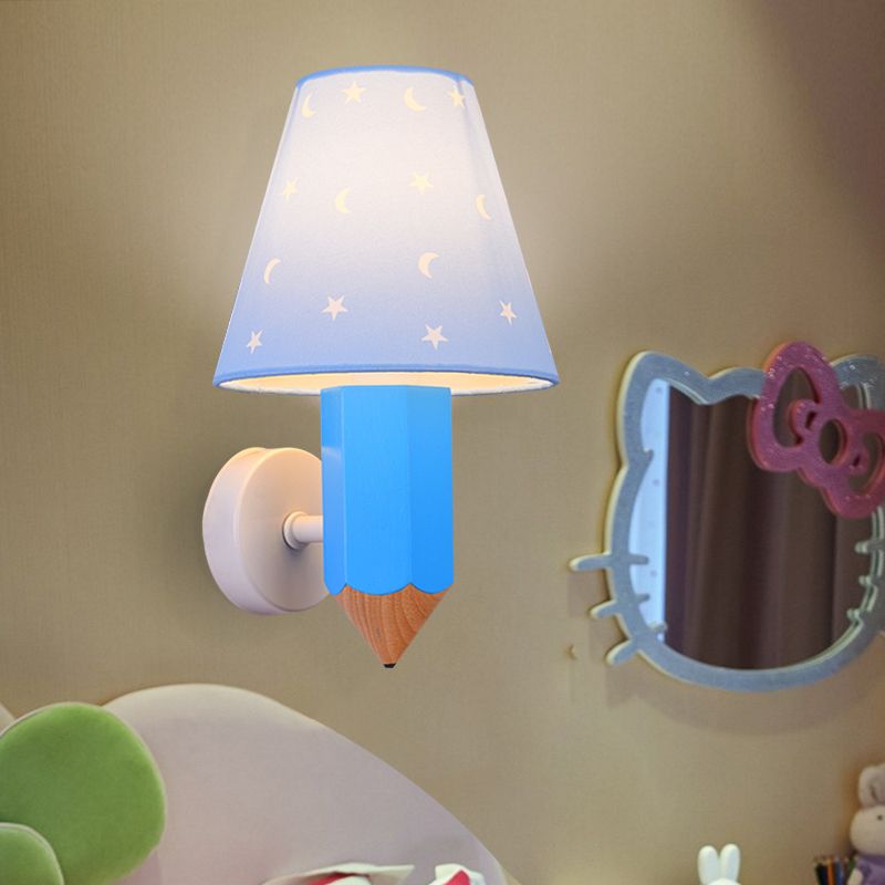 Luz de madera para niños Luz de pared de madera ideas de apliques de una sola bombilla con sombra de lámpara cónica en azul