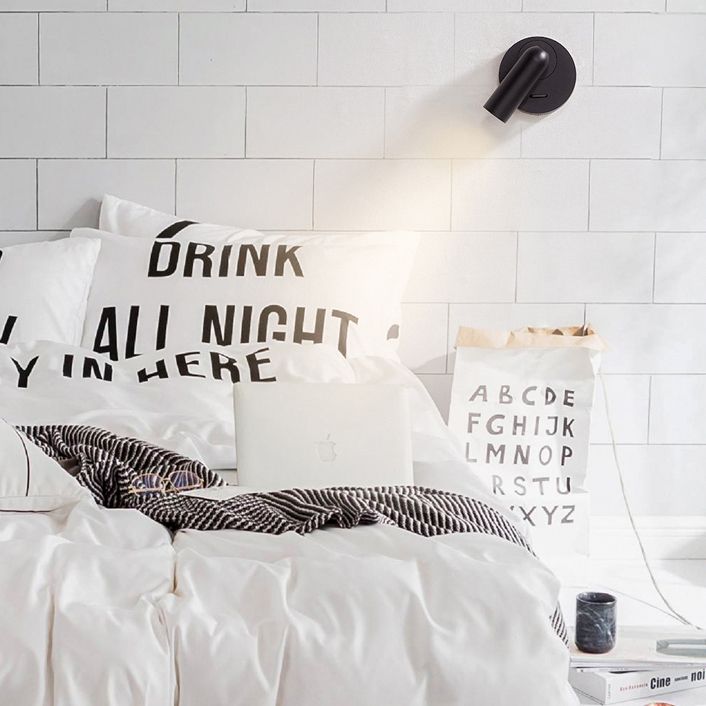 Plan de pared LED de aluminio esmerilado en la simplicidad moderna Luz de pared geométrica de metal para el dormitorio