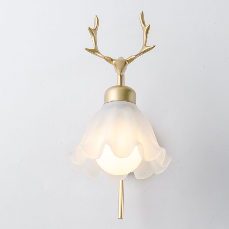 Gold Modern Metal Wall Sconce Flower Shape Wall Light with Glass Shade for Bedroom