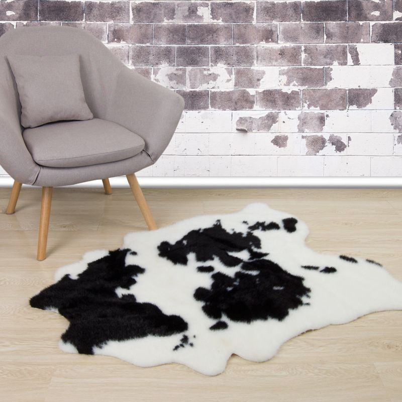 Fashionable Brown Animals Pattern Rug Polyester Area Carpet Stain Resistant Area Rug for Home Decor