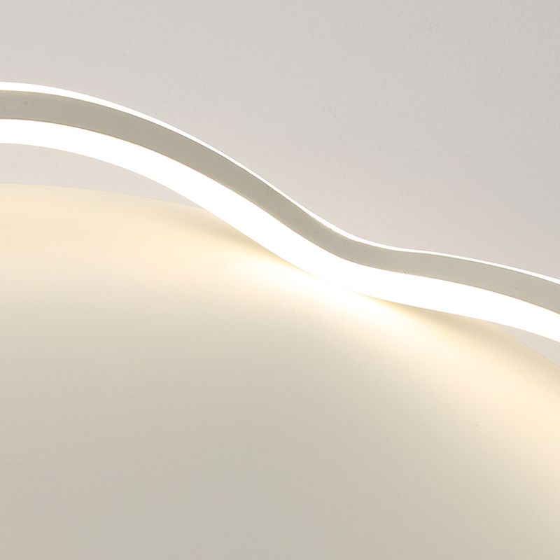 Lámpara de techo con diseño de línea sencilla y luz LED empotrada para sala de estar