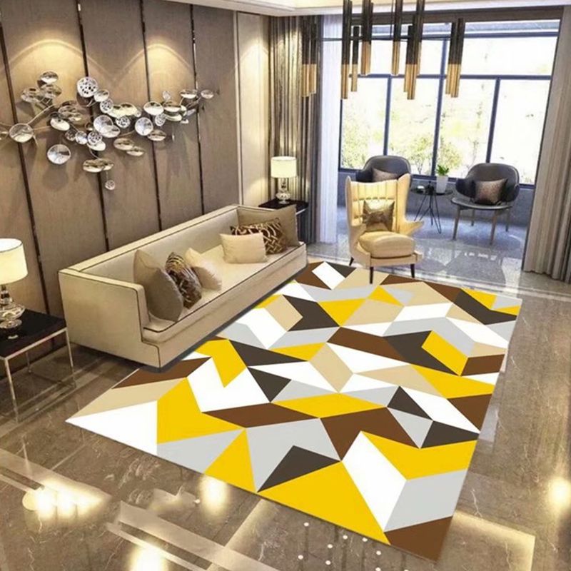Stylish Area Rug Classic Geometric Print Polyester Rug Stain Resistant Indoor Rug for Home Decor