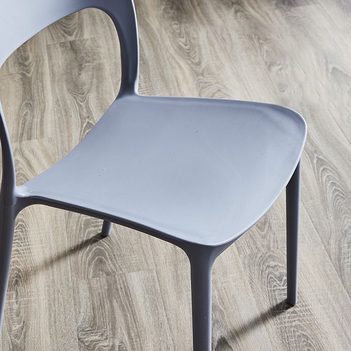 Silla lateral de plástico contemporánea, silla lateral de comedor sin brazos con espalda abierta apilable para el hogar