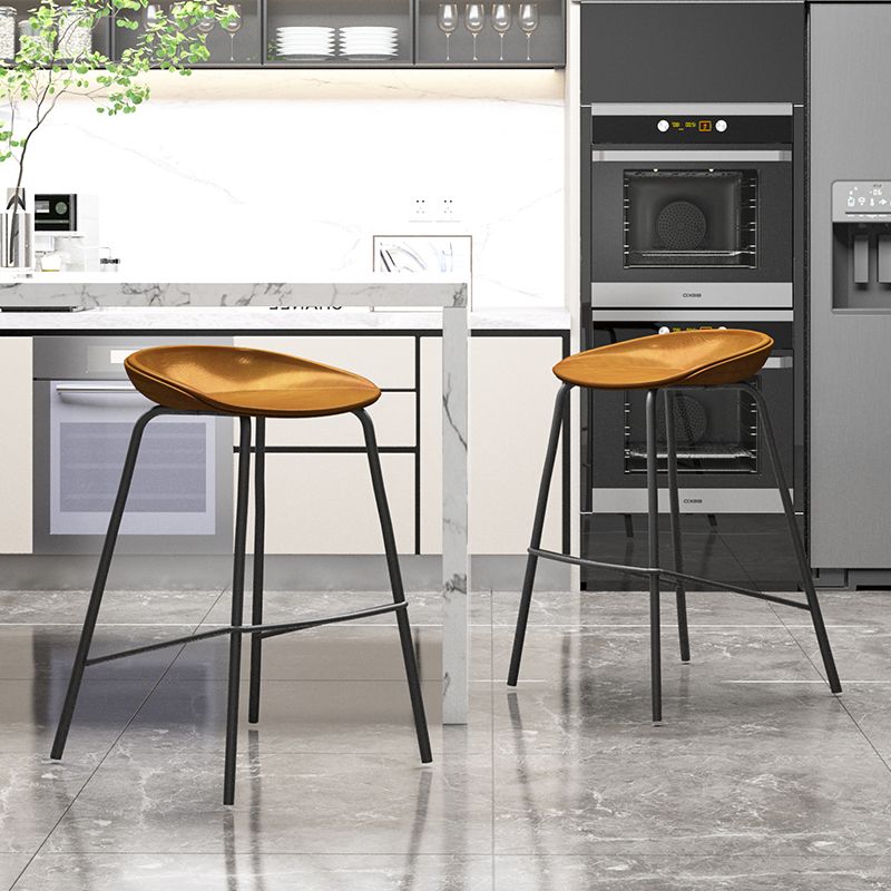 Industrial Indoor Bar Stool Upholstered Bar Stool with Metal Base
