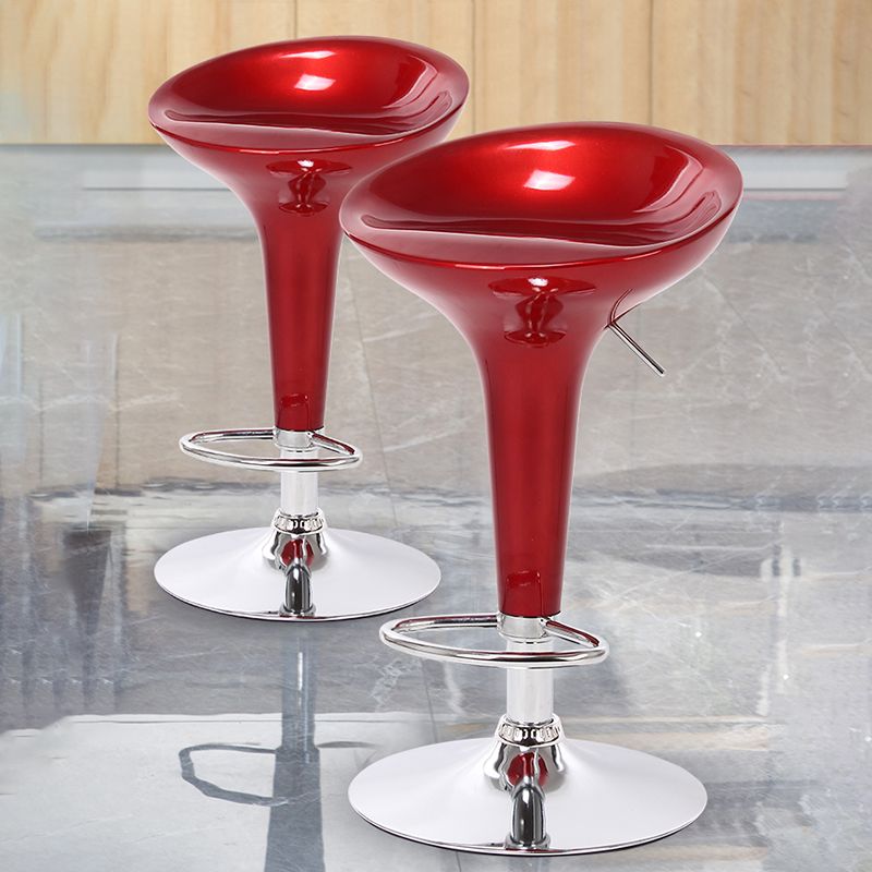 Scandinavian Adjustable Height Counter Stools Metal Bar Stools with Footrest