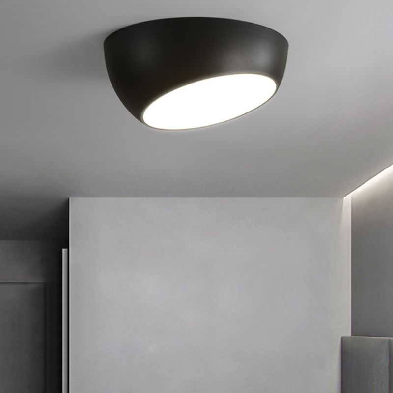 Plafonnier en forme de géométrie de style moderne, plafonnier à 1 lumière en métal