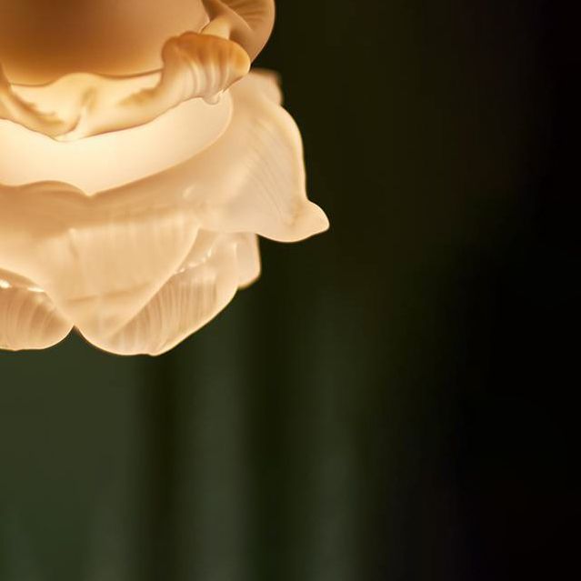 Flower Shape Glass Vanity Sconce Light Modern Style 1-Light Vanity Mirror Lights in Brass