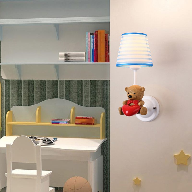 Nordic Style Wall Light Fabric Shade Wall Lamp for Children's Room (Included Doll)