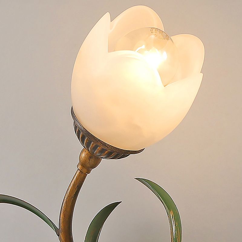 Flower Shape Wall Lamp Modern Wall Mount Lamp with Glass Shade for Bedroom