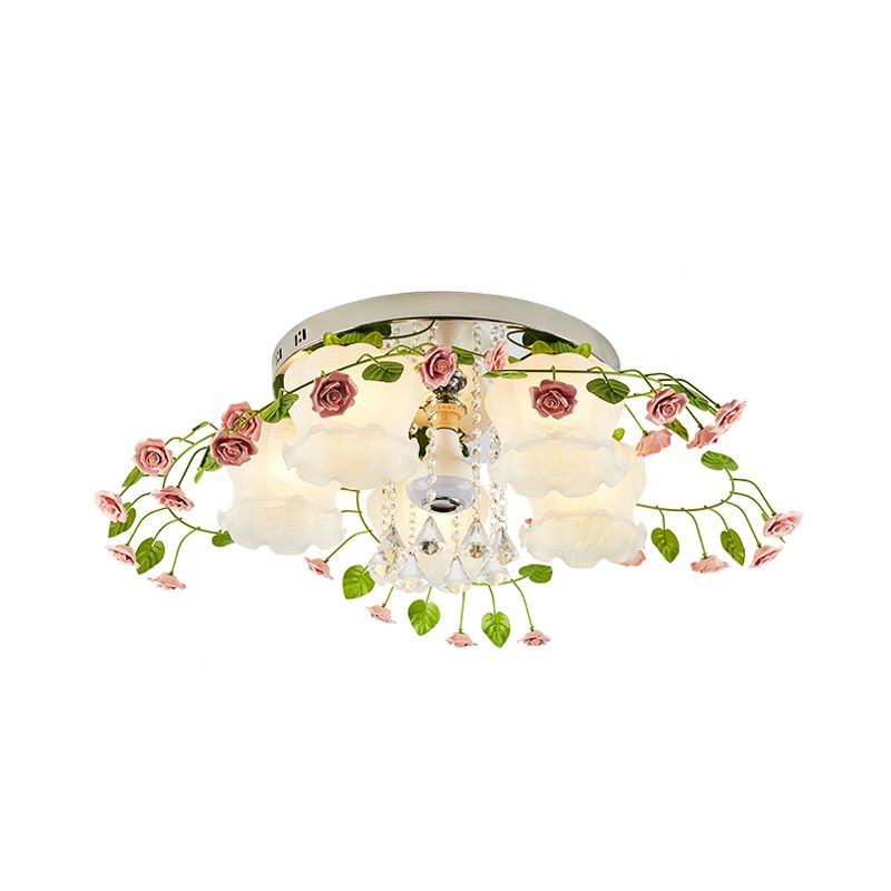 Pastorale Bloom Plafondlamp 5 Bollen Facet Crystal Flush Mount Fixture met witte glazen schaduw voor woonkamer