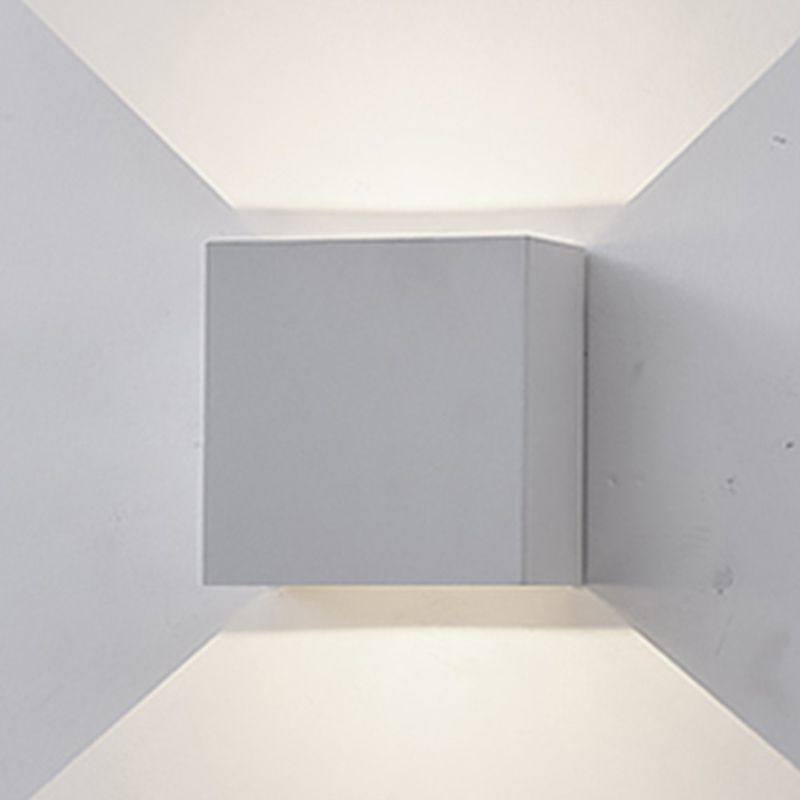 Nordic Style Wall Light Square Shape Wall Lamp with Aluminum Shade for Bedroom
