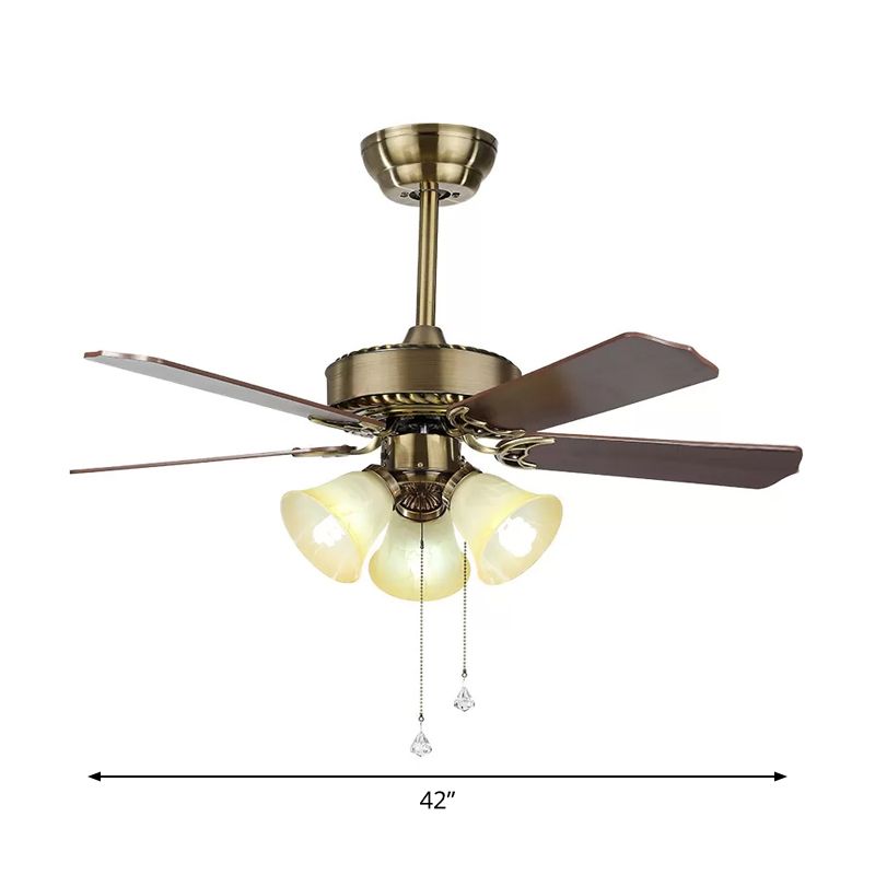 42 "largeur 3-Light Bell Semi Flush Mount Farmhouse Finition Gold Verre givré 3 lames Plafonde Fan Fan Laut avec chaîne de traction