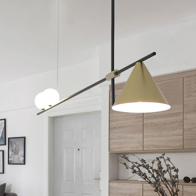 Metal Cone Island Light Contemporary 3 Heads Dining Room Hanging Ceiling Light in Gold/Black