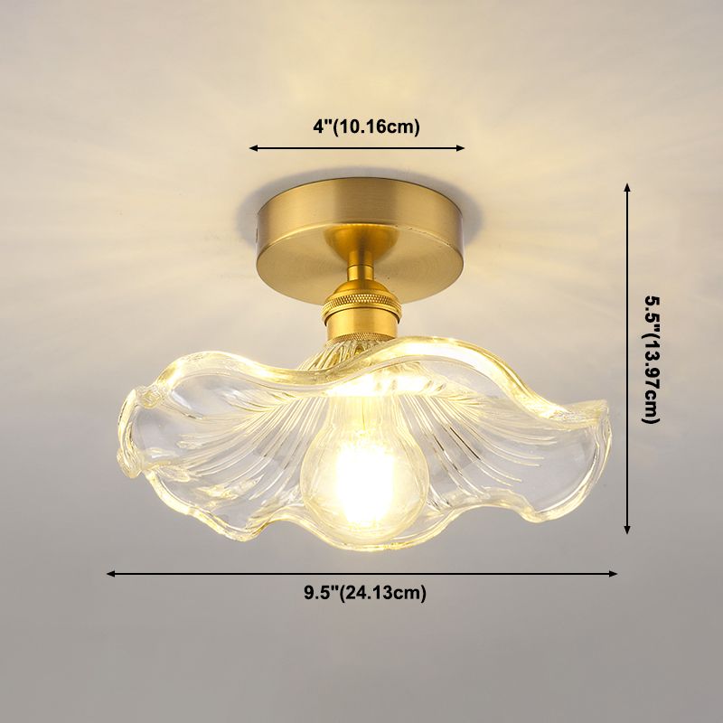 Minimalistische halbbündige Deckenleuchte mit goldenem Blumenmuster und Glasschirm
