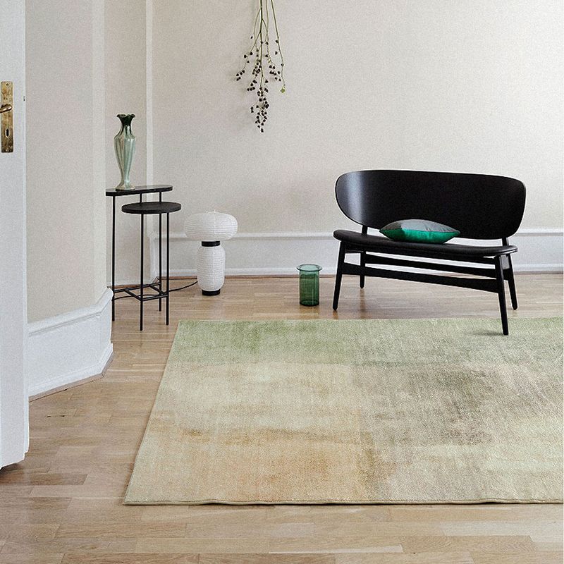 Light Grey Casual Rug Polyester Graphic Rug Non-Slip Backing Rug for Sitting Room