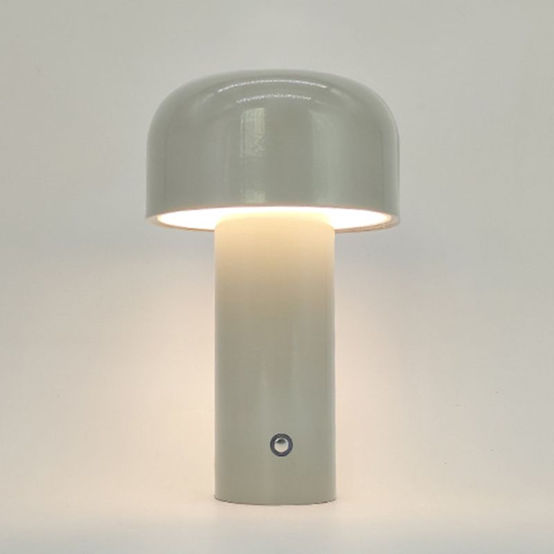Nordic Style Metal Table Lampe Bunte 1 leichte Schreibtischlampe für das Restaurant