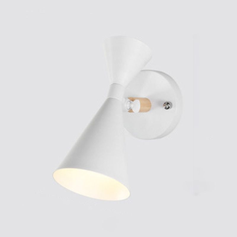 Modern Concise Trumpe Trumpt Wall Lamp Ferro Wall Light Macaron Light for Interior Spaces