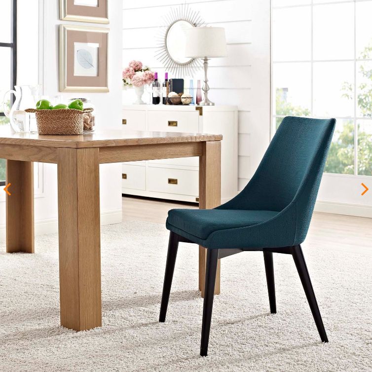 Chaise latérale tapissée contemporaine de restaurant finition mate Parsons dinant la chaise