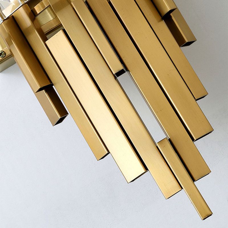 2 Light Metal and Crystal Wall Sconce Brass and Clear Wall Mounted Fixture