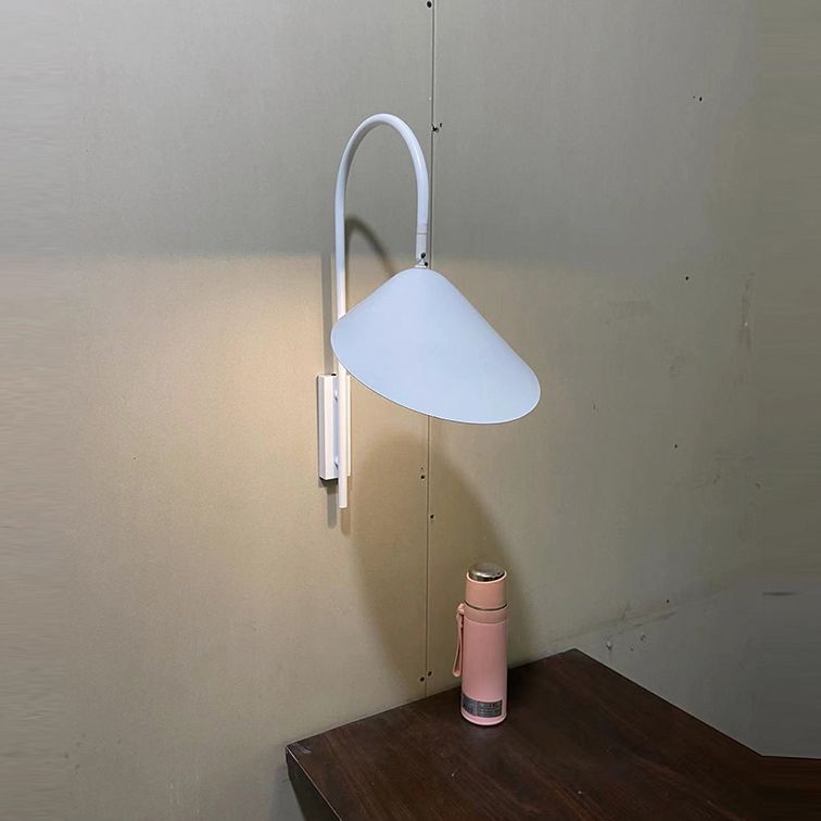 Simple Style Vanity Lighting Metal Wall Light Fixture for Bathroom