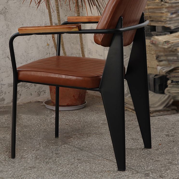 Les chaises de salle à manger en cuir de style industriel ouvrent les chaises latérales de salle à manger tapissées par dos