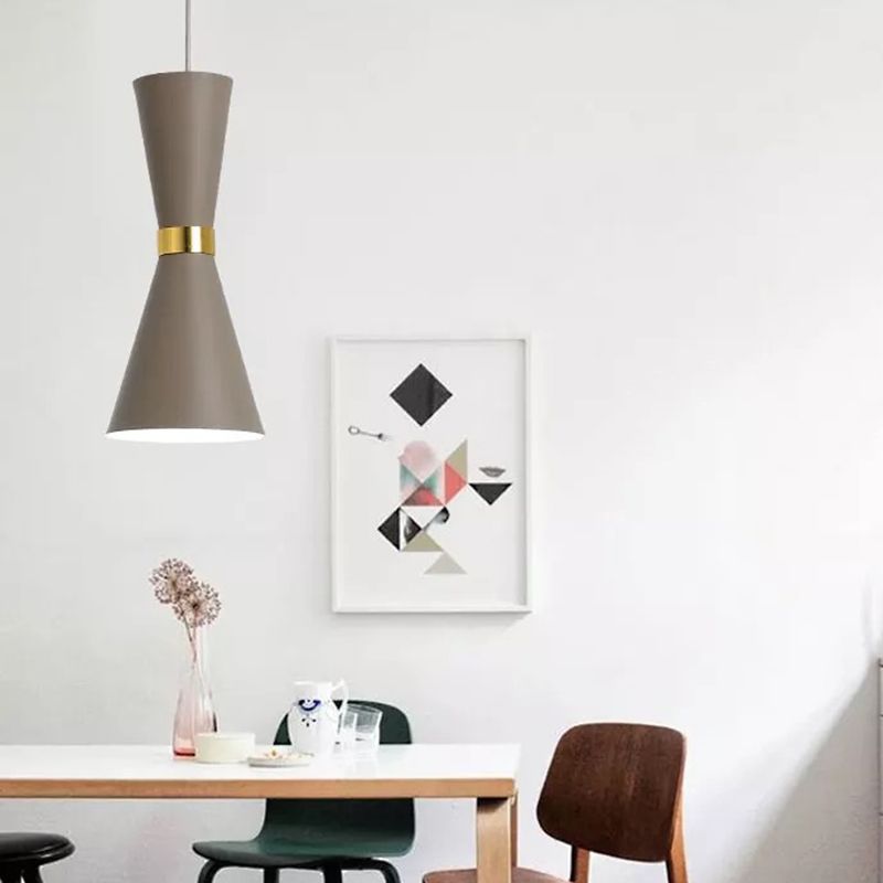 Moderne Sanduhr-Deckenhänge-Fix