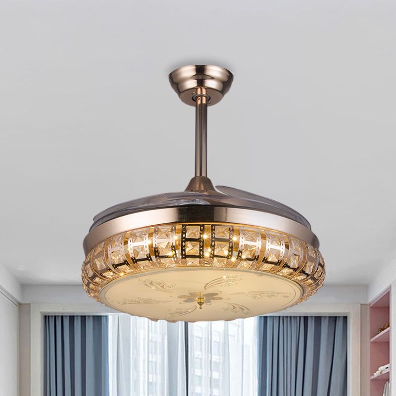 3 cuchillas LED LED LIGHTURE MODERNISMO Modernismo Acabado de oro Cristal Semi Flush Light, 42.5 pulgadas de ancho