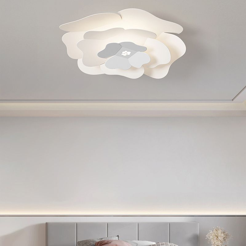 Modernism Flush Mount Flower-Shaped Ceiling Mounted Fixture in White for Bedroom