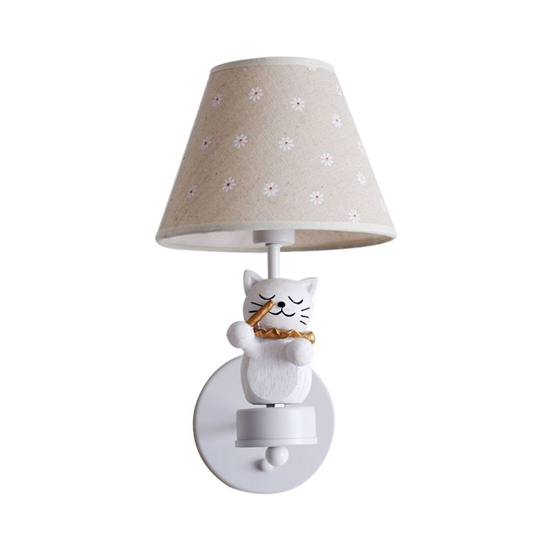 Lovely Pet Cat Wall Light One Light Resin Sconce Light with Floral Shade for Study Room