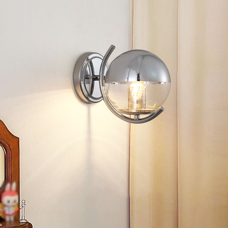 Modern Wall Mounted Light 1 Light Metal Flush Mount Wall Sconce in Silver Finish