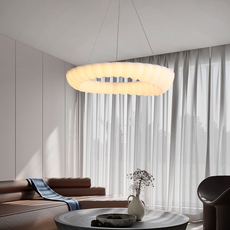 Circle Metal Ceiling Hanging Light Nordic Style LED White Ceiling Pendant Light