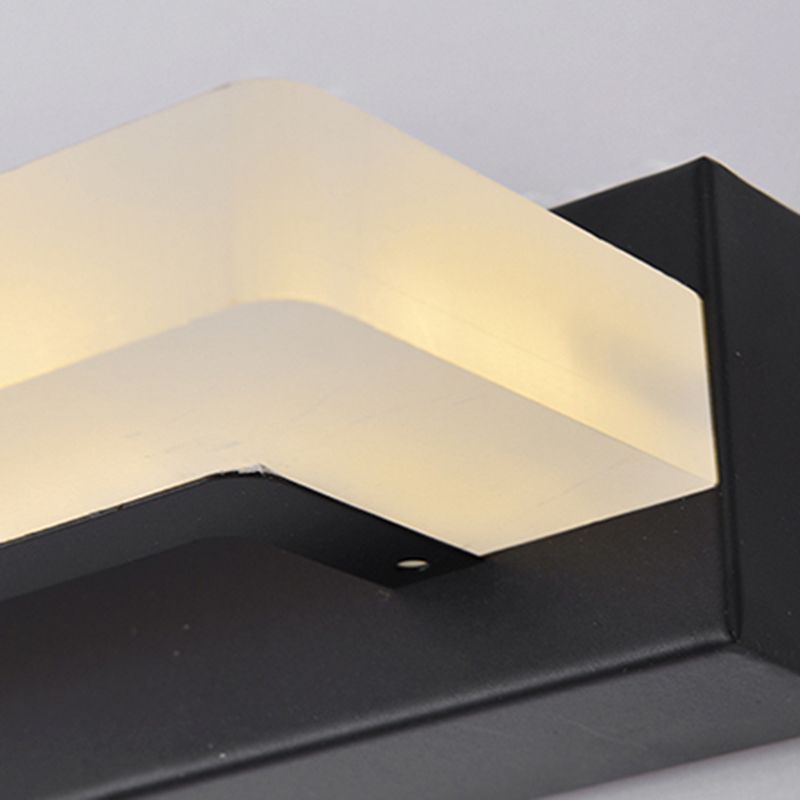 Linear Metal Wall Sconce Modern Style 1 Light Mirror Wall Mount Lighting in Black