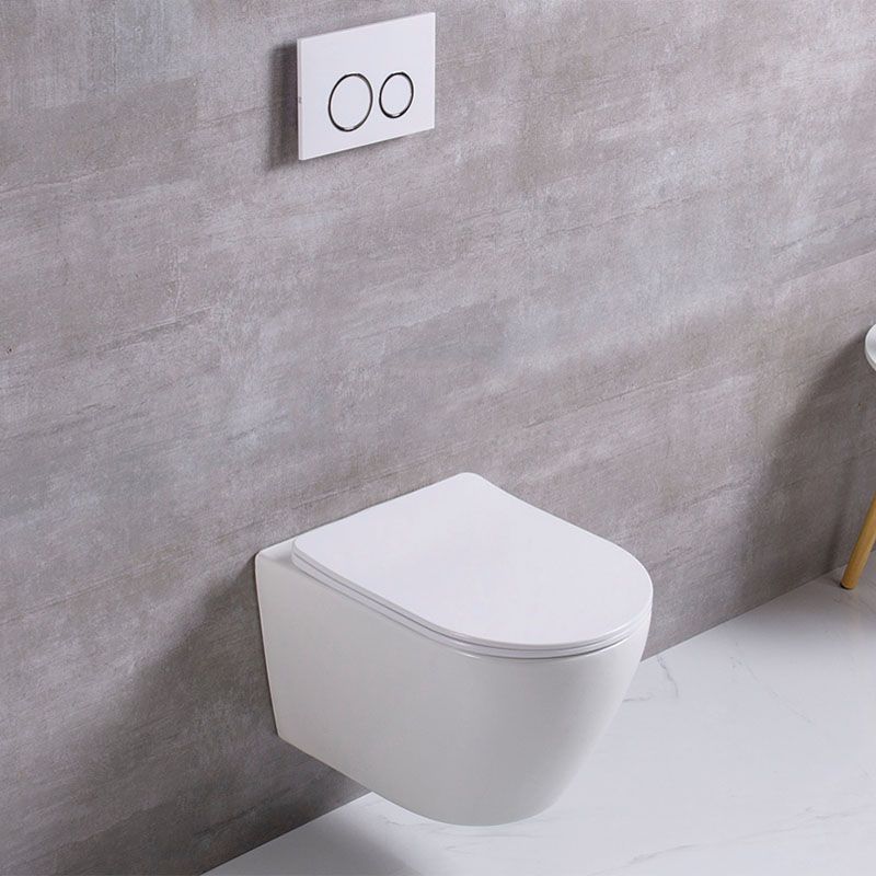 Small Apartment All-mounted Toilet Concealed Tank Toilet with Slow Close Seat
