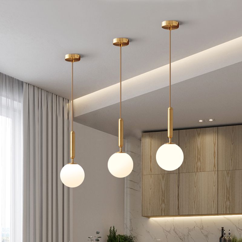 Forme sphérique Éclairage suspendu en verre de style moderne 1 lampe suspendue légère pour le salon