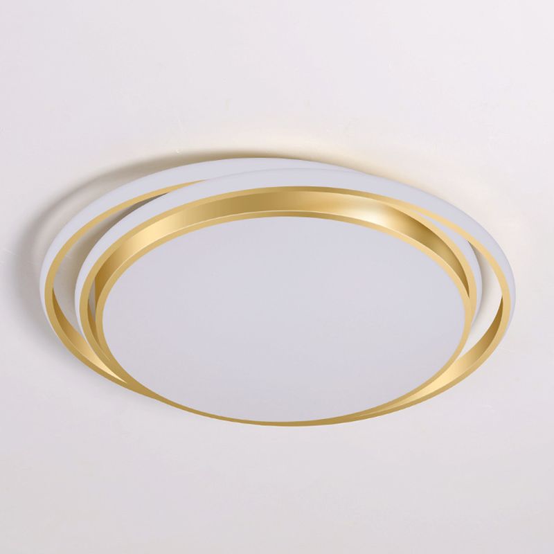 Luz LED circular dorada de montaje empotrado, montaje empotrado de techo de metal minimalista moderno para sala de estar