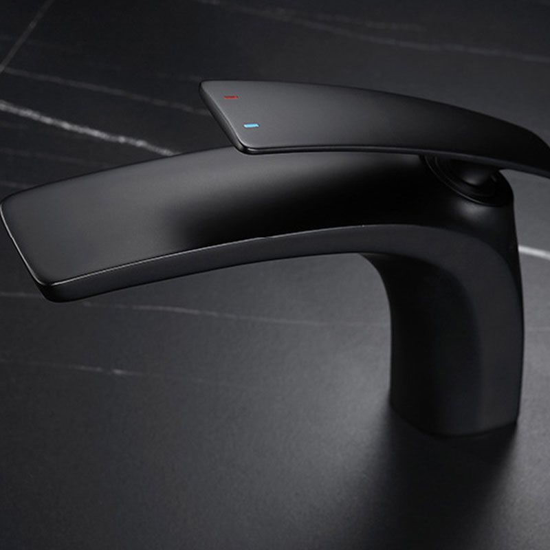 Modern Copper Vessel Faucet Lever Handles Low Arc Vessel Faucet for Bathroom