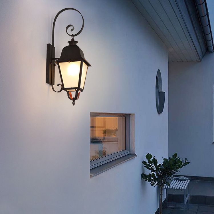 Lámpara de pared metálica de una sola luz vintage, aplique de pared impermeable para exteriores con brazo fijo para escaleras y pasillos