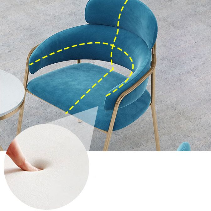 Sillas de comedor con brazo de terciopelo Glam, silla de comedor de metal para uso en restaurantes