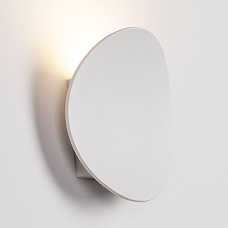 Metal Round Shade Wall Sconce Modern Style 1-Light Wall Mounted Light
