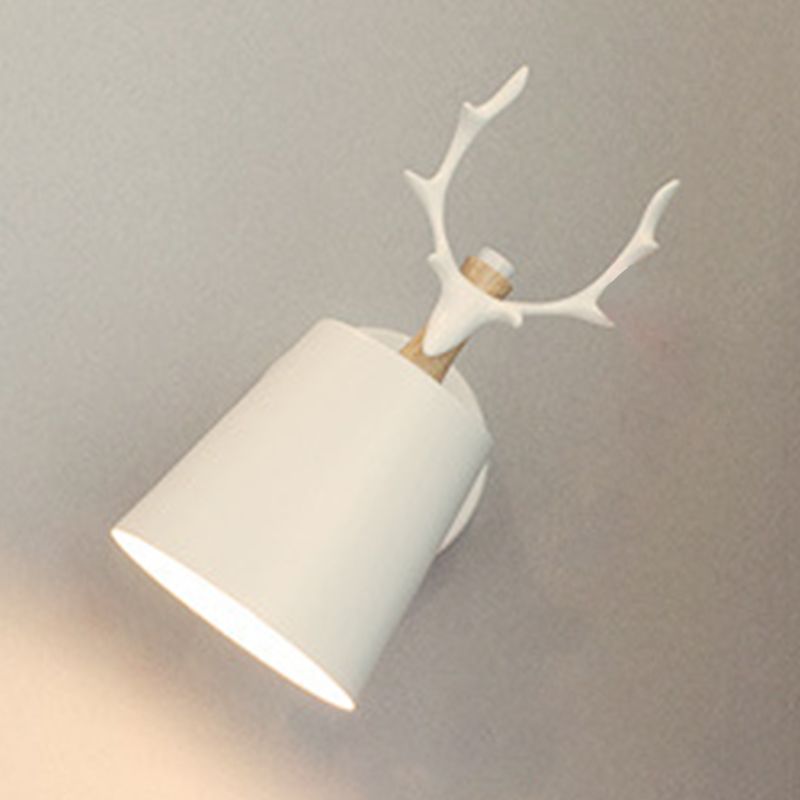 Modern Style Antlers Shape Wall Sconce Metal 1 Light Sconces for Bedroom