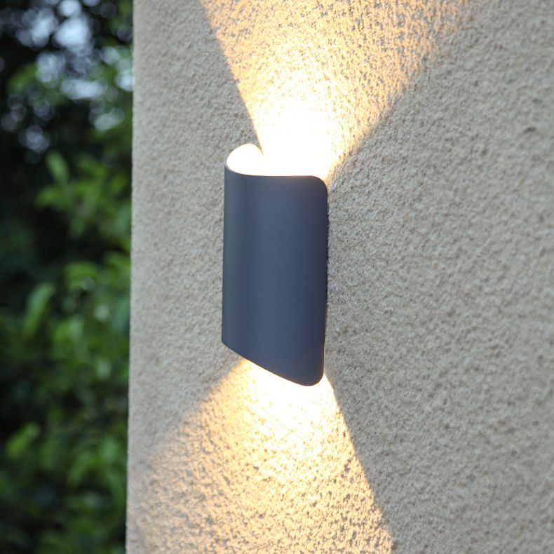 Black 2-Light LED Wall Lamp in Modern Simplicity Aluminium Waterproof Wall Light with Glass Shade