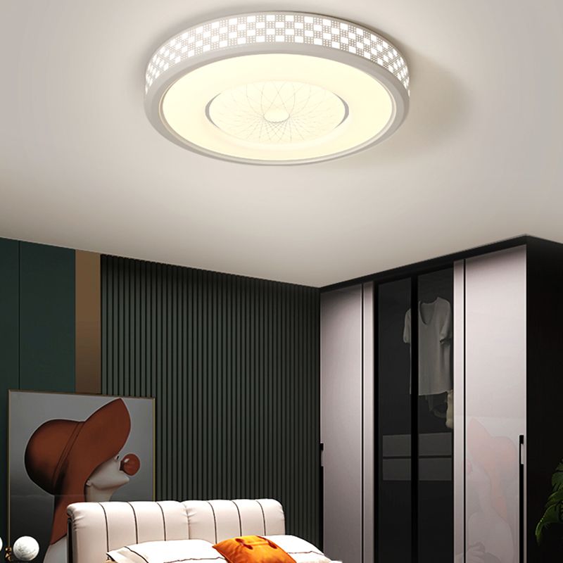 White Ceiling Light Fixture Modernism Round LED Flush Mount for Bedroom