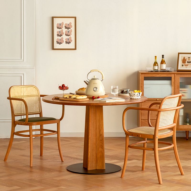 Round Top Dining Table Contemporary Table with Pedestal Base