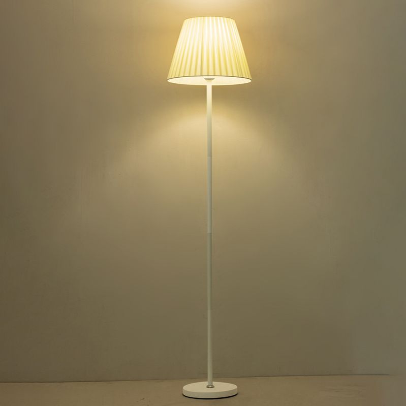 Fabric Floor Standing Lamp Simplicity Style Floor Light for Bedroom
