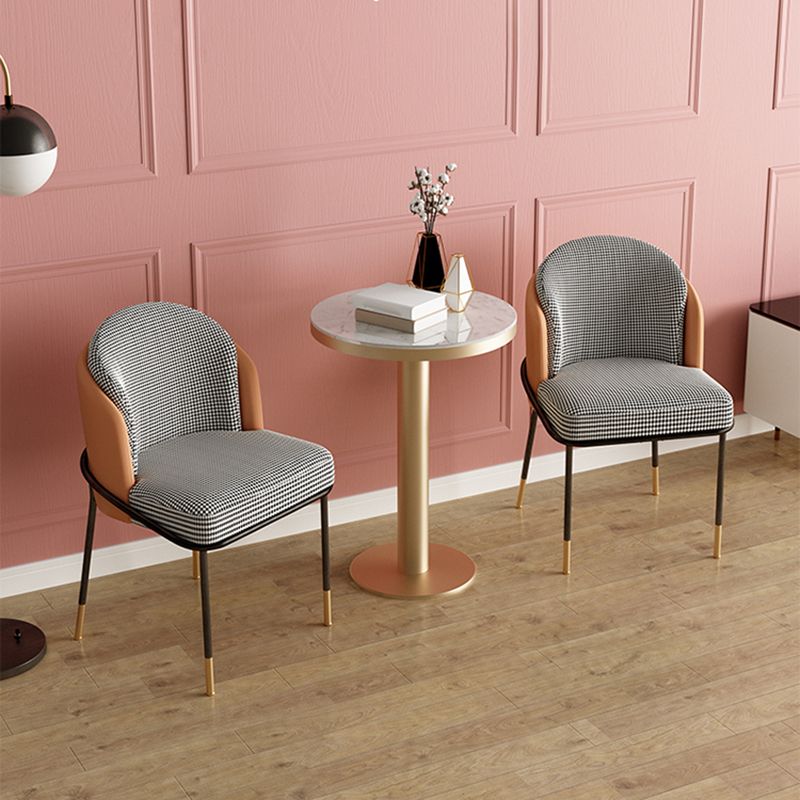 Glam metalen eetkamerstoelen Parsons armloze eetkamerstoelen voor restaurantgebruik
